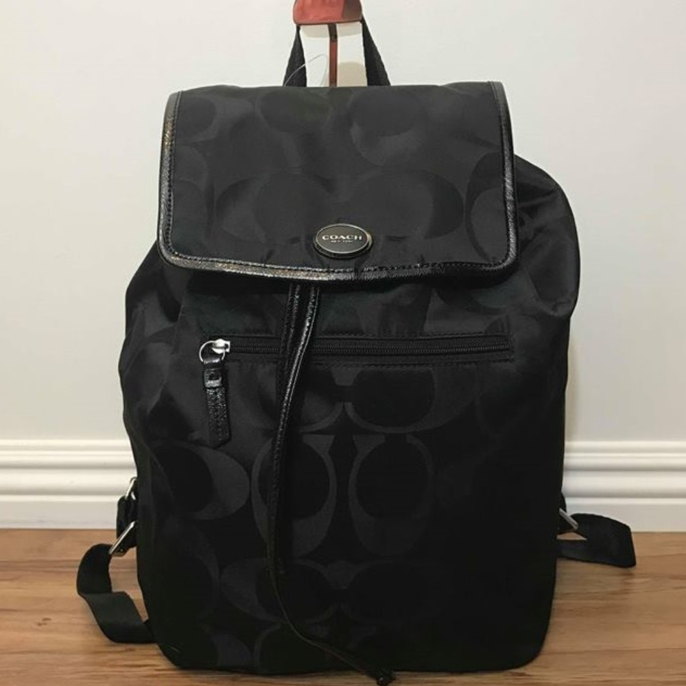 🎒Coach Signature Backpack🎒